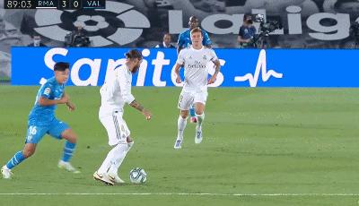 李刚仁韩国足球很多方面都要改变,韩国队评价李刚仁