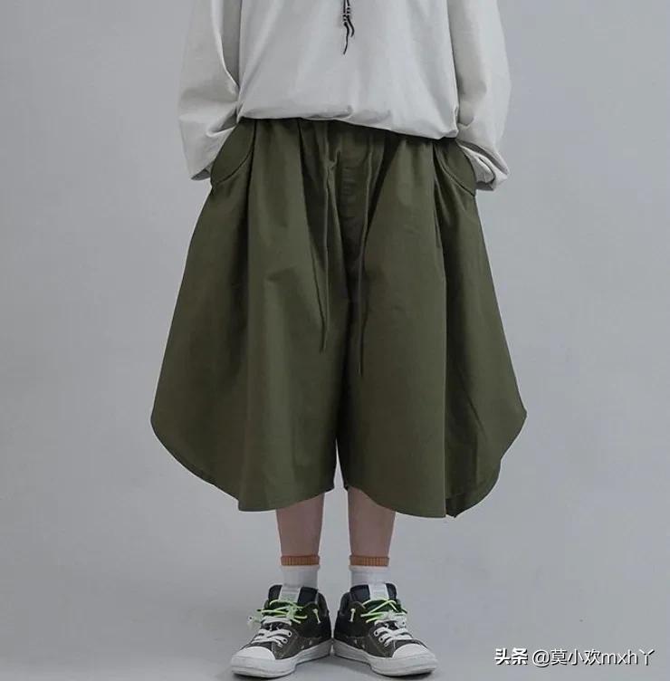 男生眼里的“清凉女孩”都是怎样的？各种短裤拯救35度下的潮人