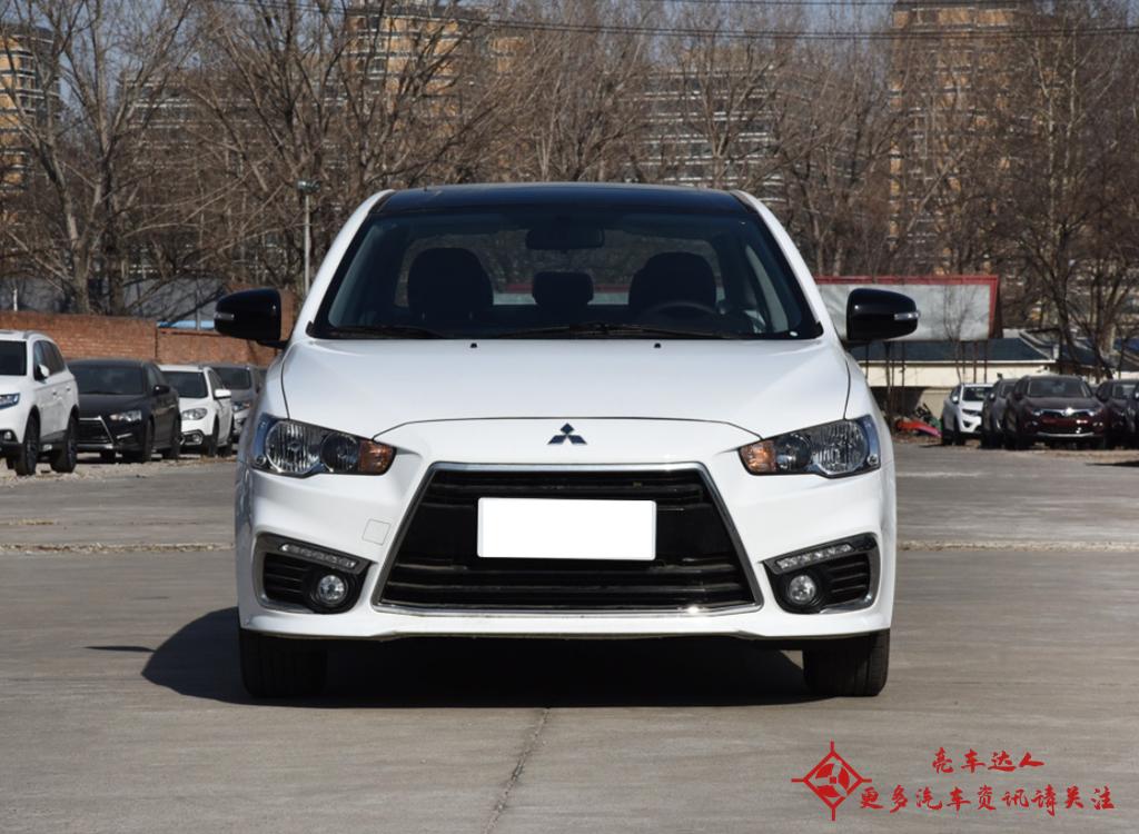 三菱翼神黑白经典款,几千块就能买到的老款三菱翼神