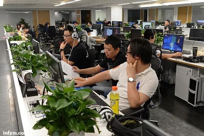 王思聪ig夺冠一人多少钱,王思聪ig夺冠完整版