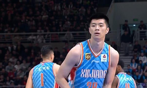 *疆新**惜败，全因1人指挥不力，2次错误用人，导致葬送了大好的战局