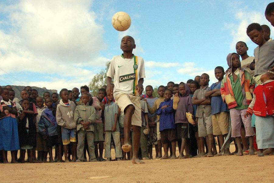 足球之所以能成为世界第一大运动,足球为何是世界第一运动