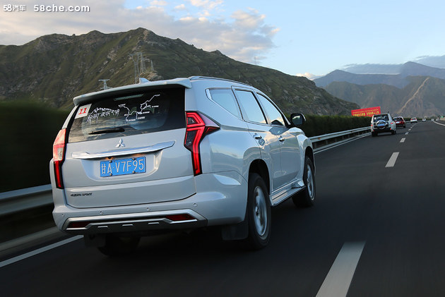 硬派越野有多硬,帕杰罗劲畅是硬派越野吗