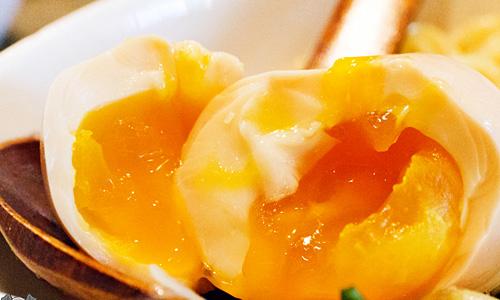 为什么吃溏心蛋胃部有不适的感觉,为啥吃了溏心鸡蛋想吐