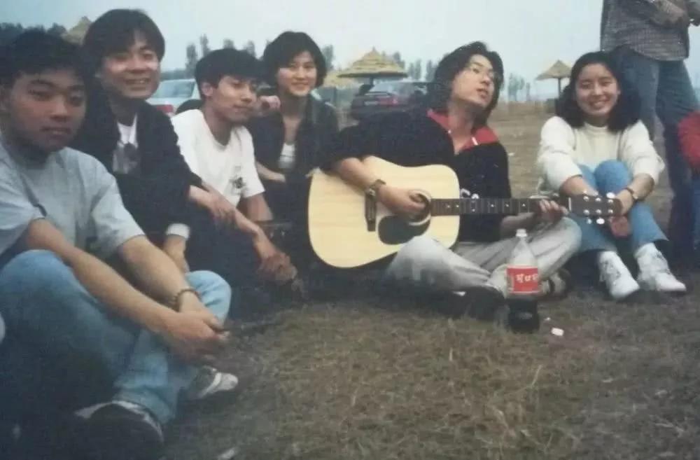 他从清华退学、坐过牢，离过2次婚还被骂感情*子骗**，却让马云赏识