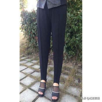 时代文化符号12（老式踩脚裤）