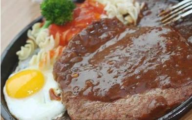 牛排鸡蛋怎么不熟,牛排里的鸡蛋为什么不熟