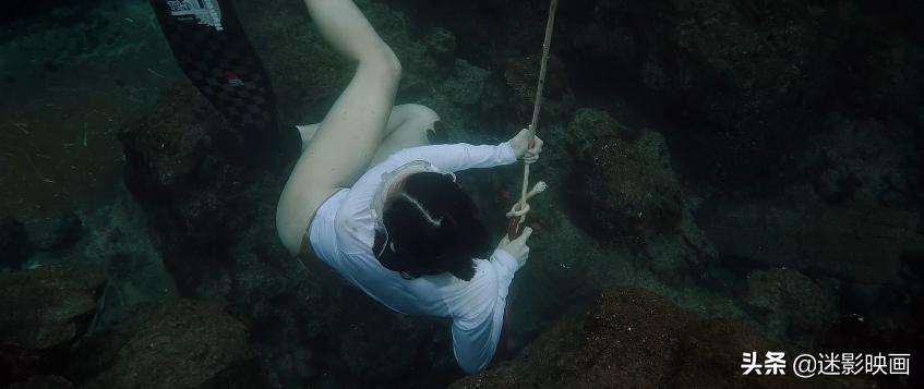 十年前的宅男女神，如今成烂片女王，网大鼻祖为何只剩卖“肉”？