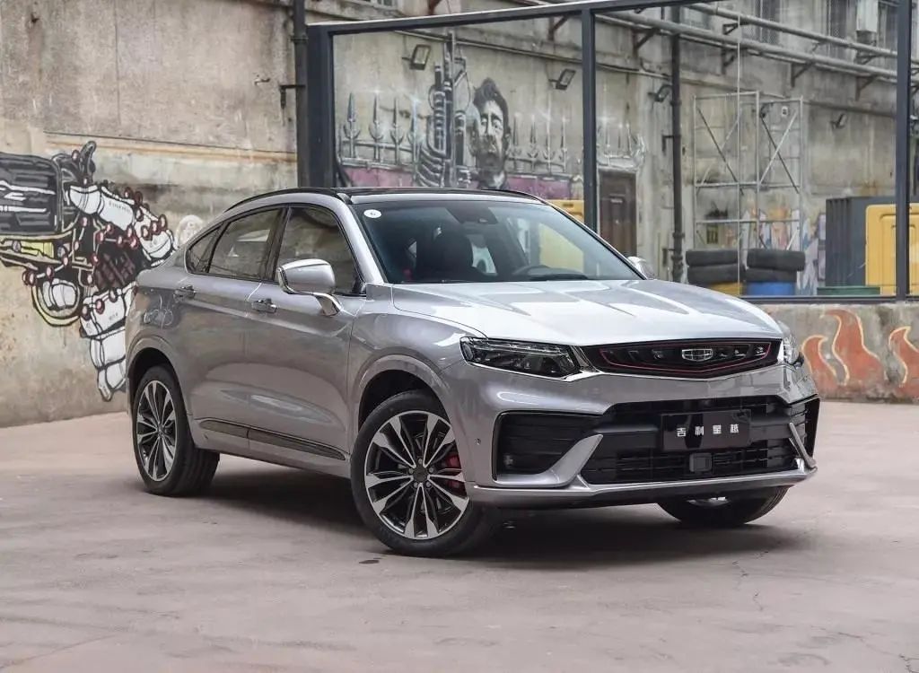 配8at的suv落地15万左右的,15万8at的suv