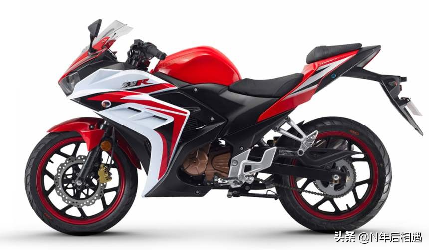 2万左右的仿赛怎么选,新手预算一万左右买什么仿赛