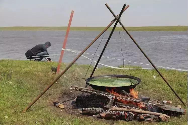 呼伦贝尔柳蒿芽怎么做,达斡尔族柳蒿芽做法