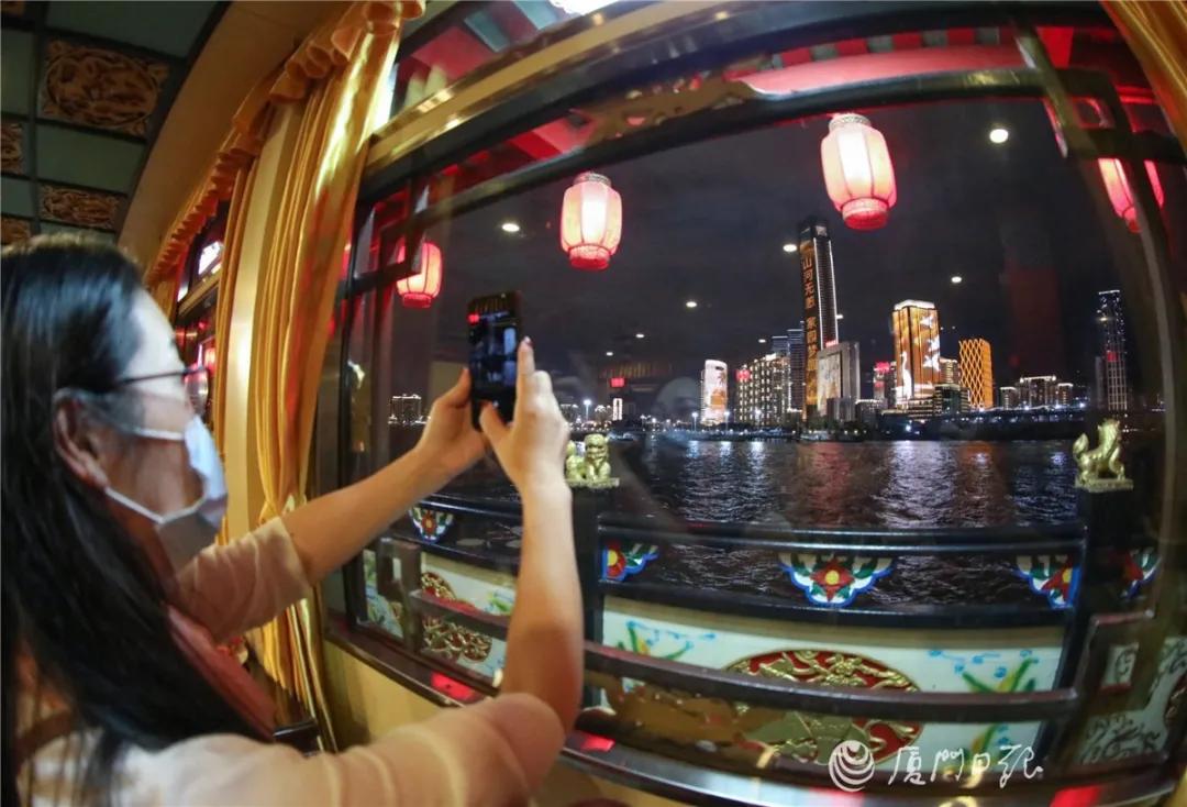 厦门夜市公园夜间美景和文化体验,厦门魅力夜游