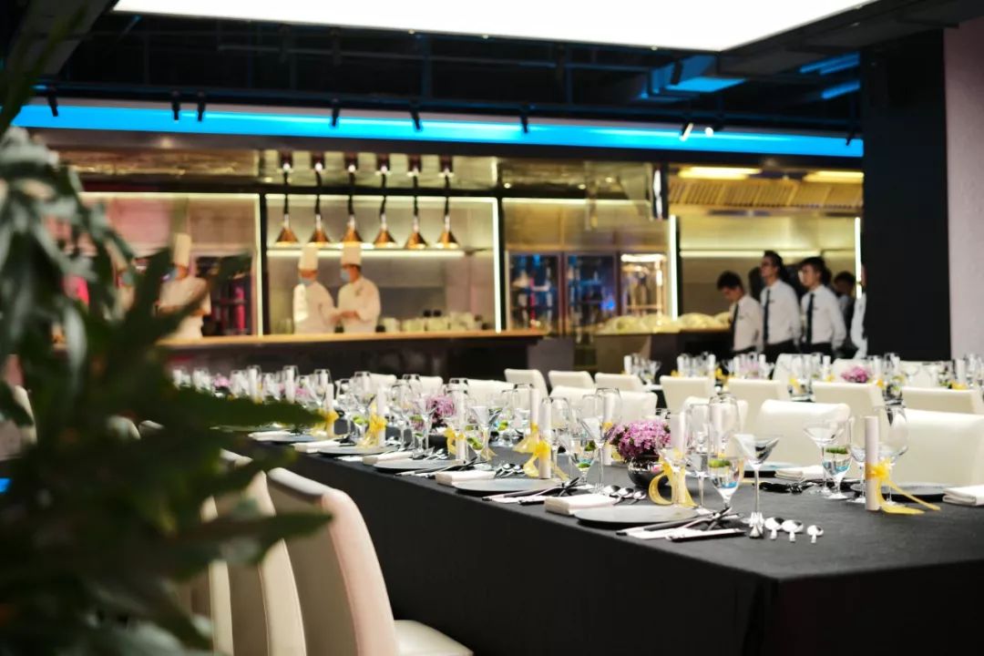 大董酥不腻烤鸭介绍,大董酥不腻烤鸭宣传片