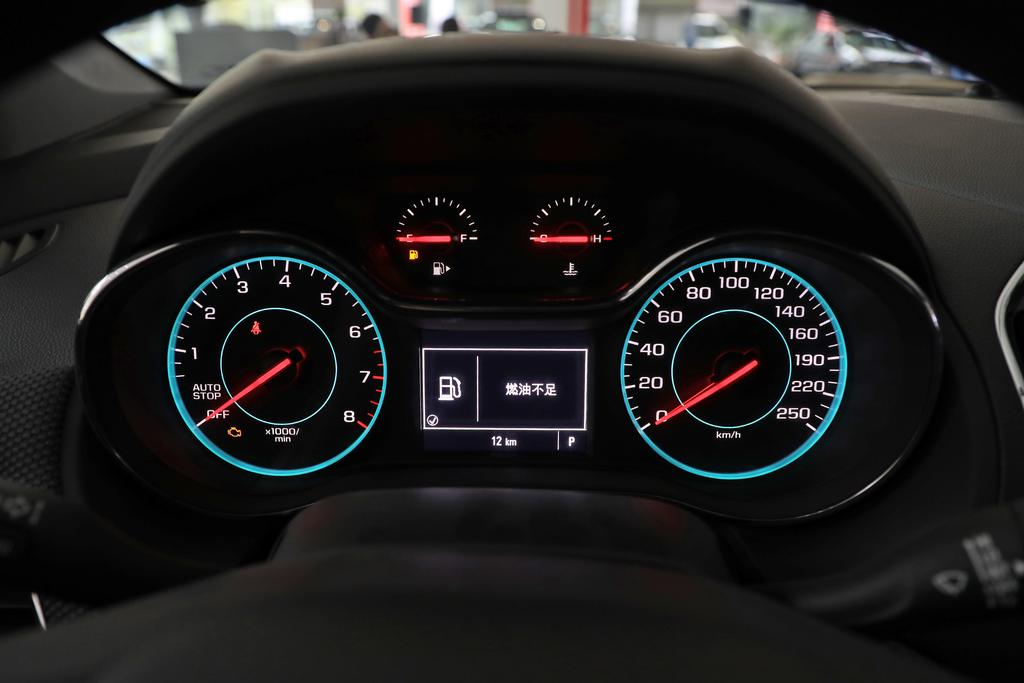 2022款科鲁兹4缸自动挡,15款经典科鲁兹发动机4缸的吗