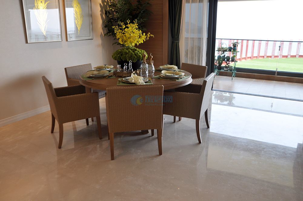 日月湾和融创日月湾去哪个好,融创日月岛怎么样