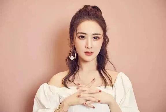 薇娅怎么有资格采访袁隆平,薇娅采访袁隆平一年收入多少