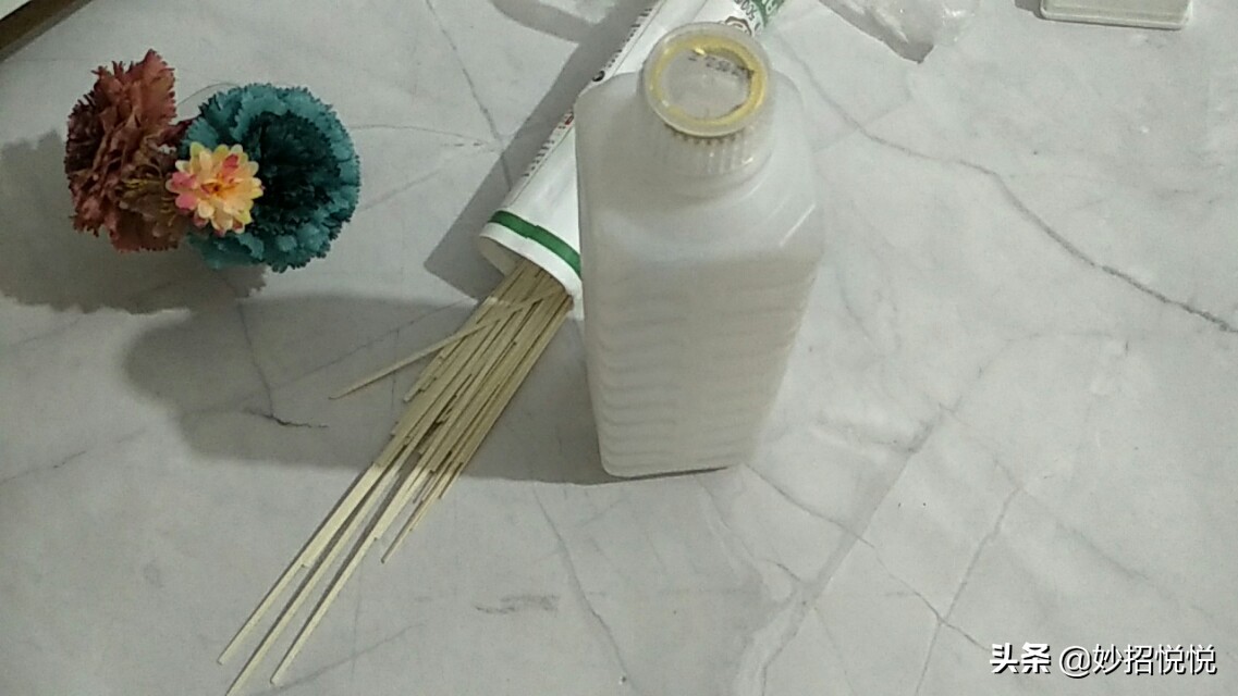 长虫子的面还可以吃吗,长虫的面条还能吃吗