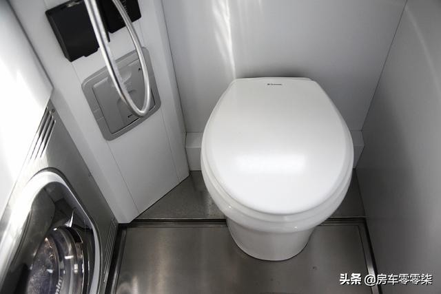 500万的德国曼卡4x4越野房车,德国曼4x4越野房车试驾视频