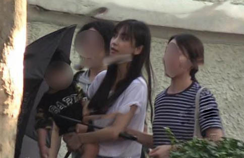 杨颖见到父母,杨颖送儿子上学被偶遇图文