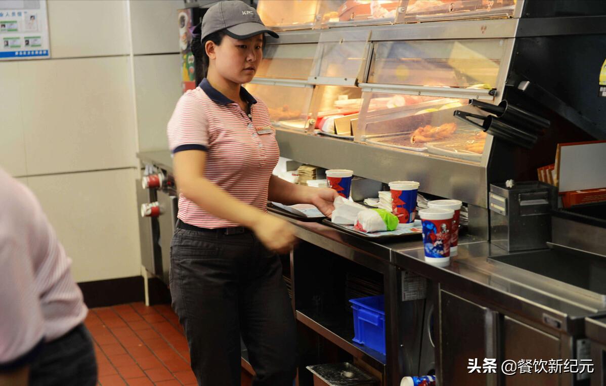 小姨子在肯德基上班,透露有4种点餐暗语,不仅省钱份量还多