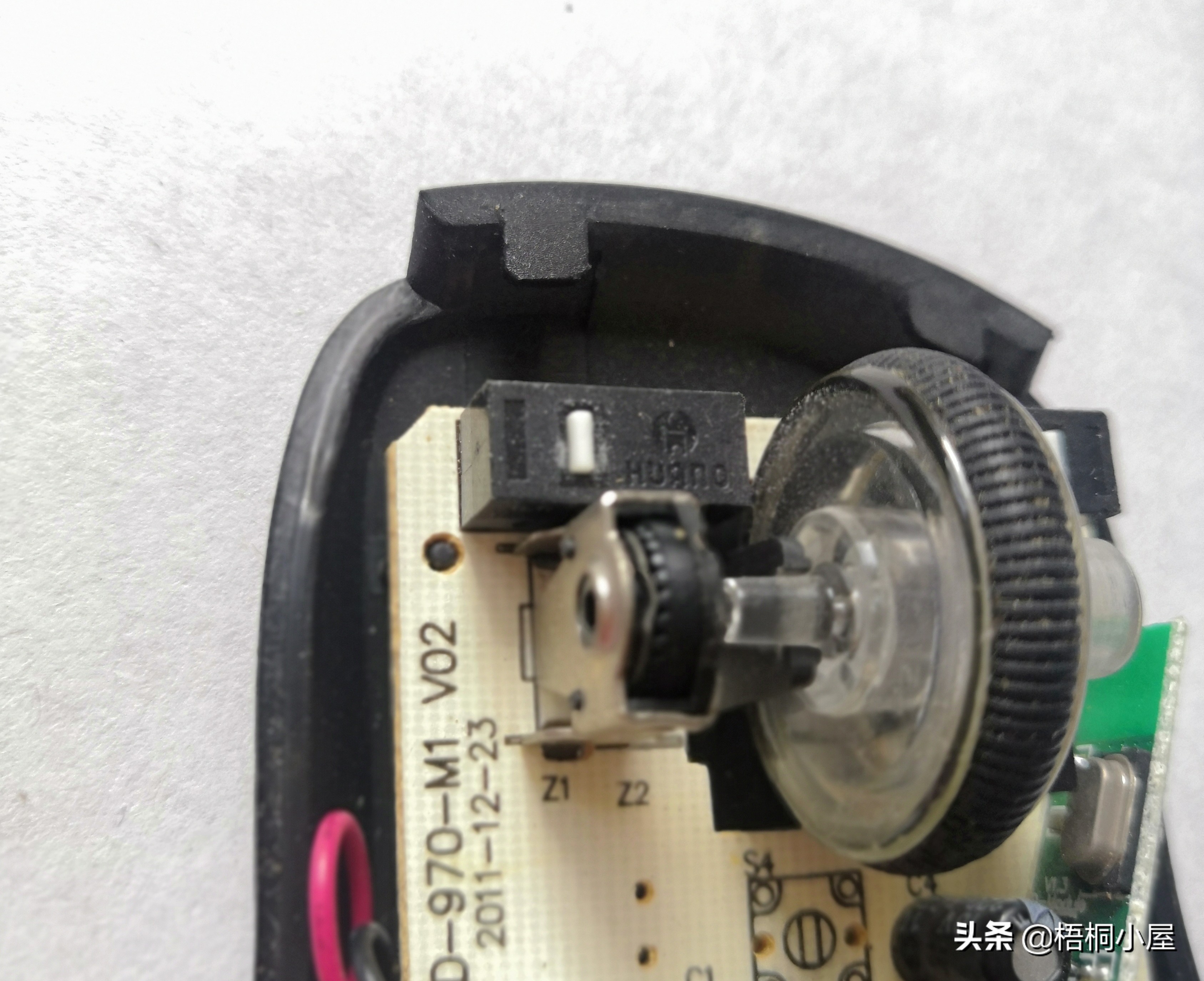 win7鼠标滚轮上下乱跳怎么修复,电脑鼠标乱跑教你正确的恢复方法