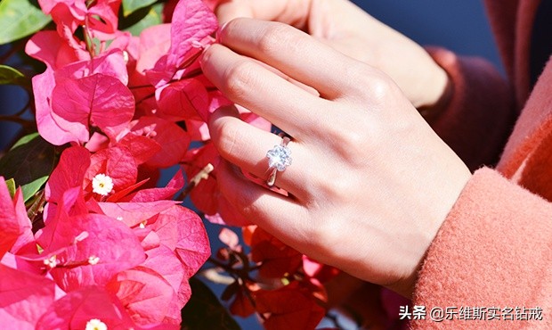 戒指尺寸小了自己怎么调大,戒指尺寸大小多大才合适