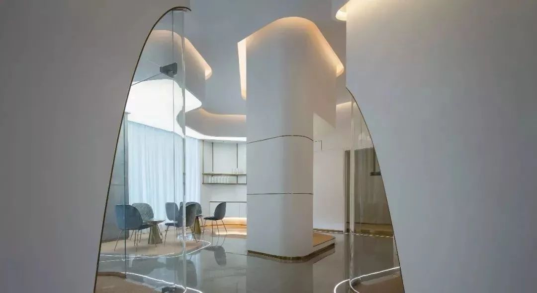 miho绫宠嵎鑲や綋缇庡涓績鏂板厜閲屽簵,miho绫宠嵎鑲や綋缇庡涓績鍥㈣喘