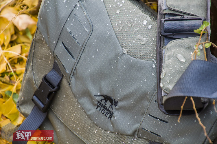 塔虎单肩包测评,塔虎战术双肩包