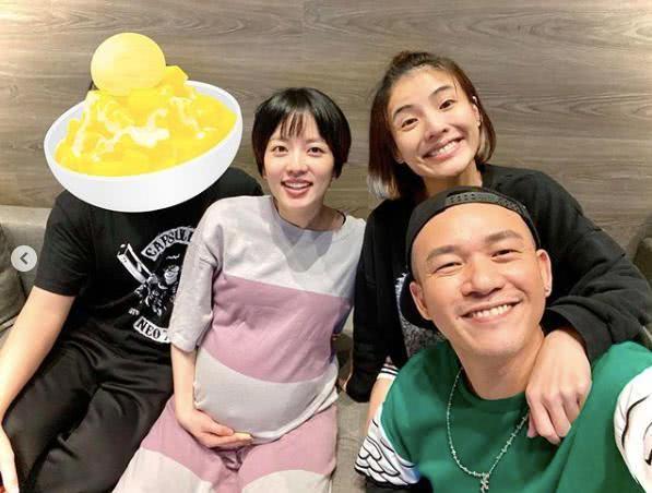 41岁女星怀孕难产,35岁女明星剖4胎