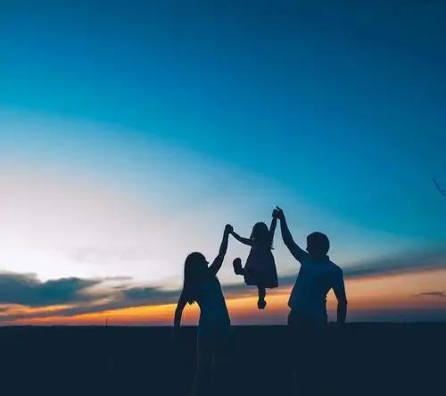 什么是恋爱什么是相亲,恋爱是相爱吗