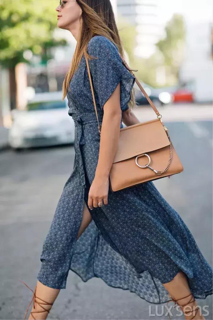 浅色的大牌包包,夏季包包推荐小众高级感