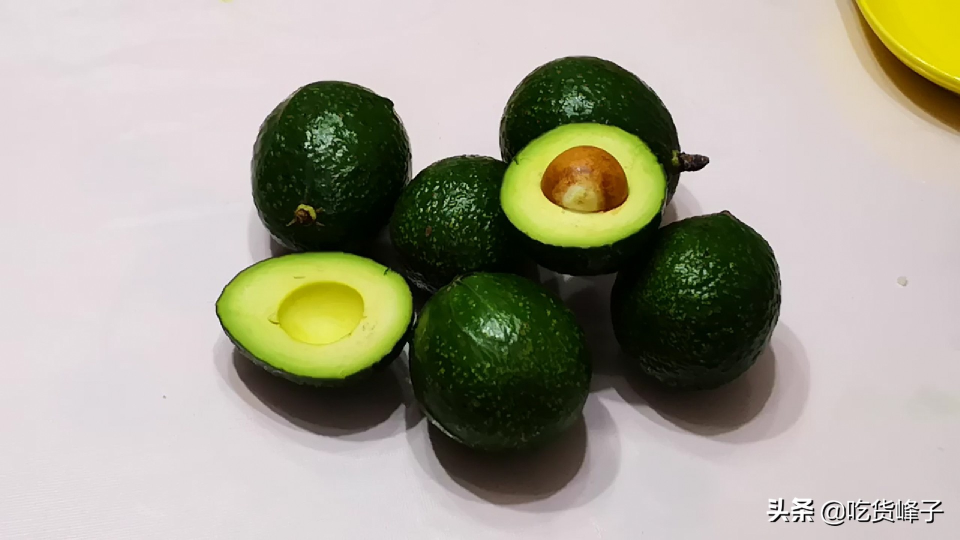 牛油果咋那么贵呢,牛油果凭什么这么贵