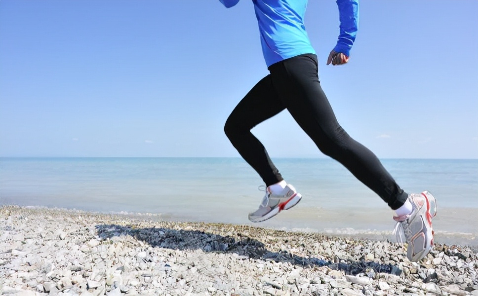 适合腿粗屁股大显瘦裤子150小个子,屁股大穿什么上衣比较显瘦