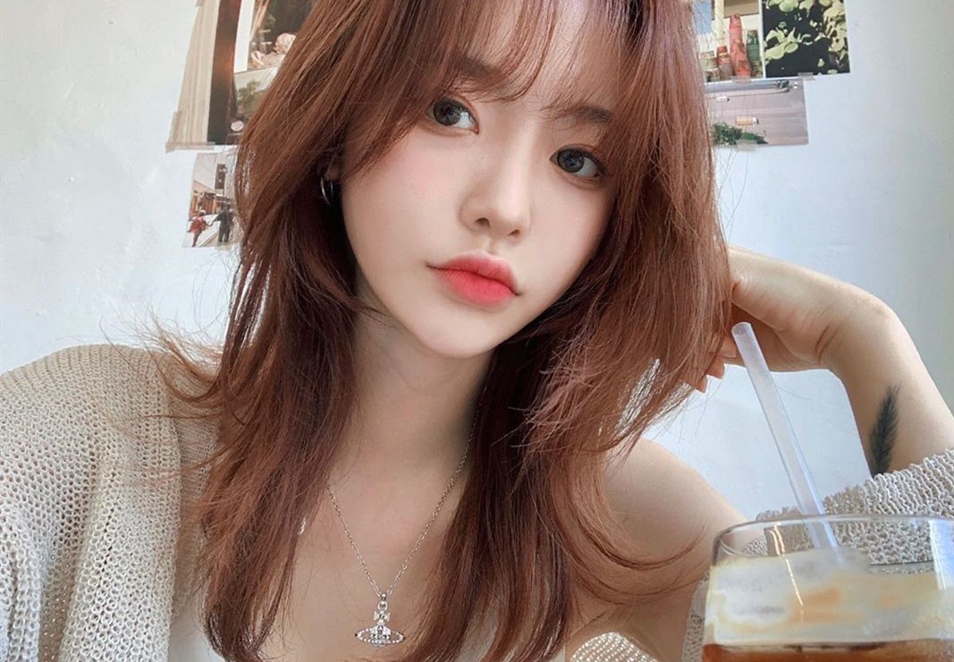 有层次披肩卷发,披肩发层次教程