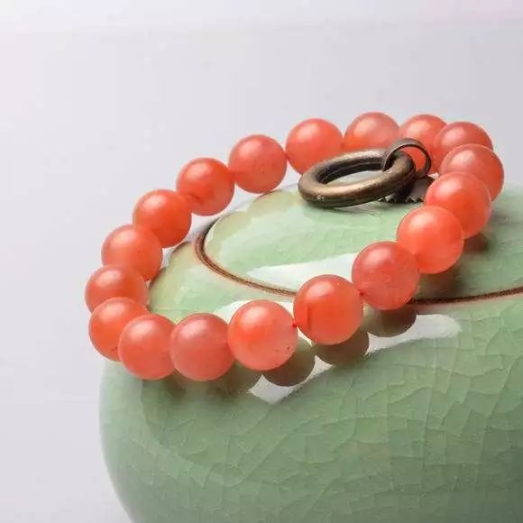 紫金鼠手串适合什么生肖,不同生肖适合戴什么木头手串