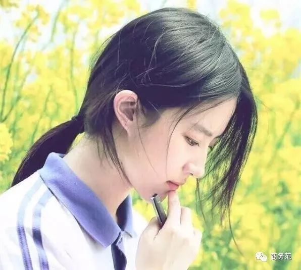 刘亦菲尚美头冠,刘亦菲黑色礼服戴皇冠迪奥