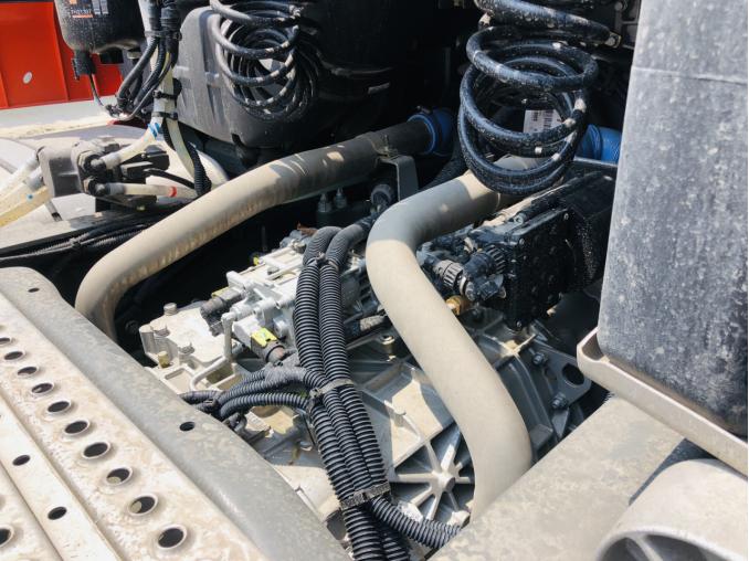 重汽汕德卡g7h燃气多少钱,中国重汽汕德卡g7s610马力牵引车