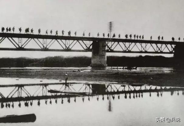 战争举白旗投降,战争胜利举白旗投降