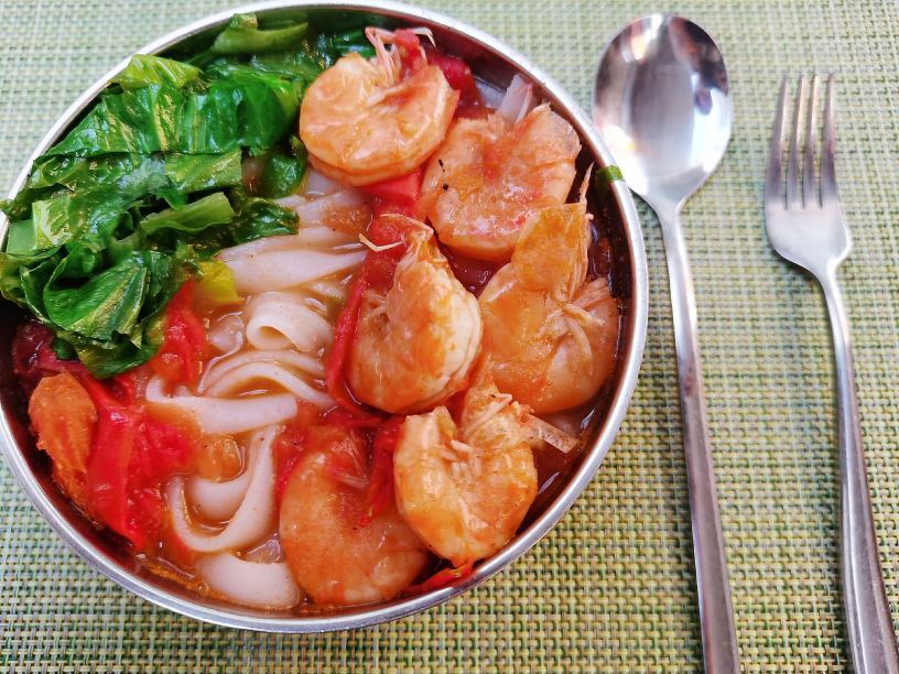 青菜西红柿粉条汤的做法,粉条西红柿汤的家常做法