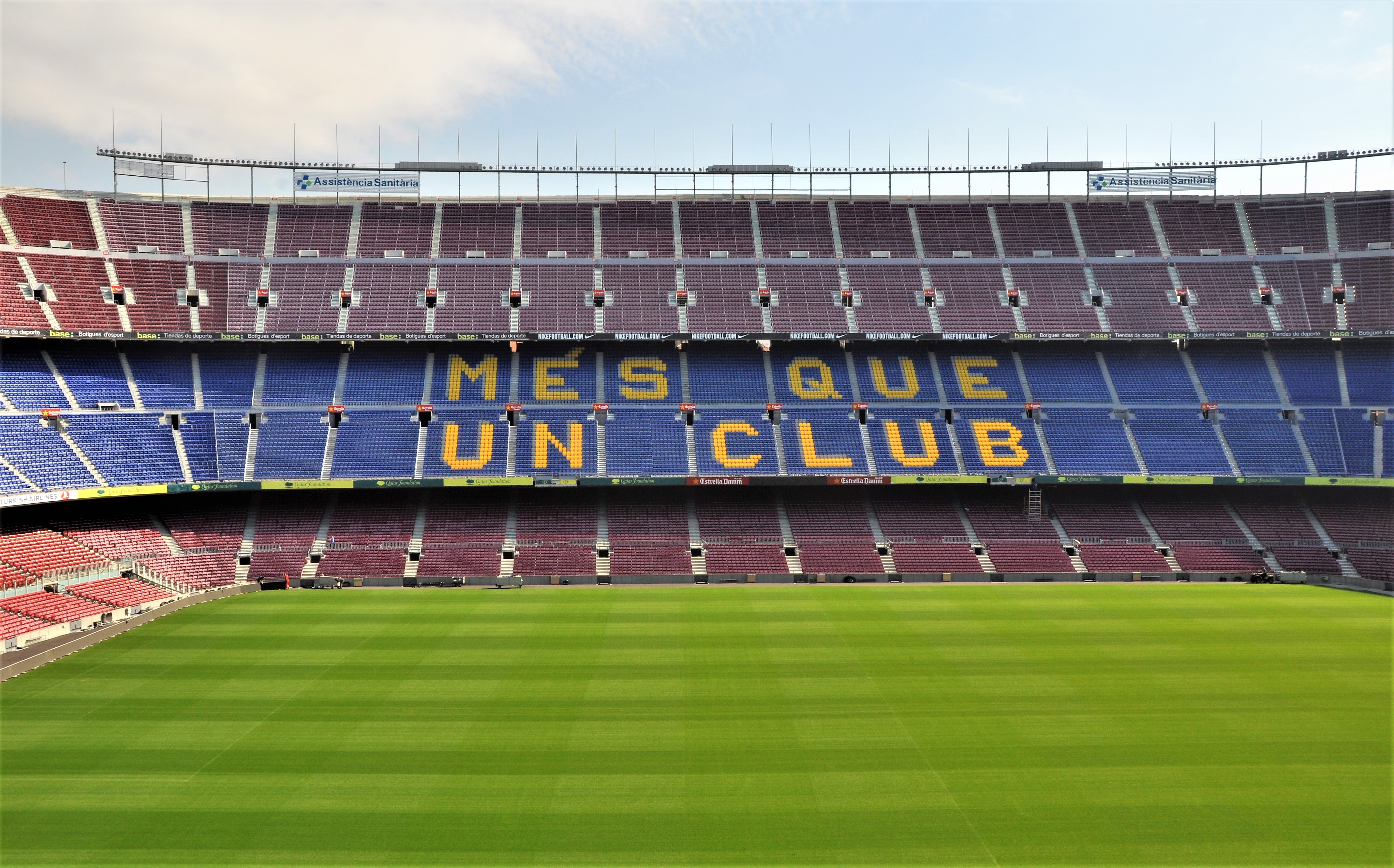 巴萨巴塞罗那fifa,巴塞罗那还是巴萨罗那