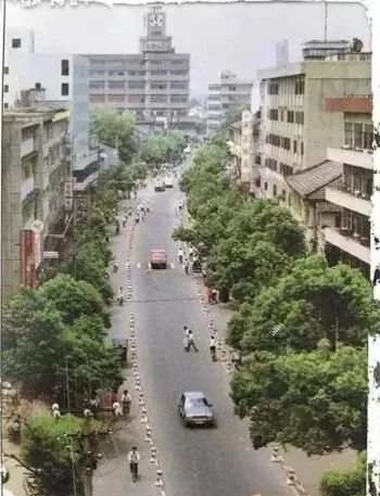 灞邯鏃呮父鐜扮姸,涓轰粈涔堜細閫夋嫨灞邯鏃呮父鍩庡競