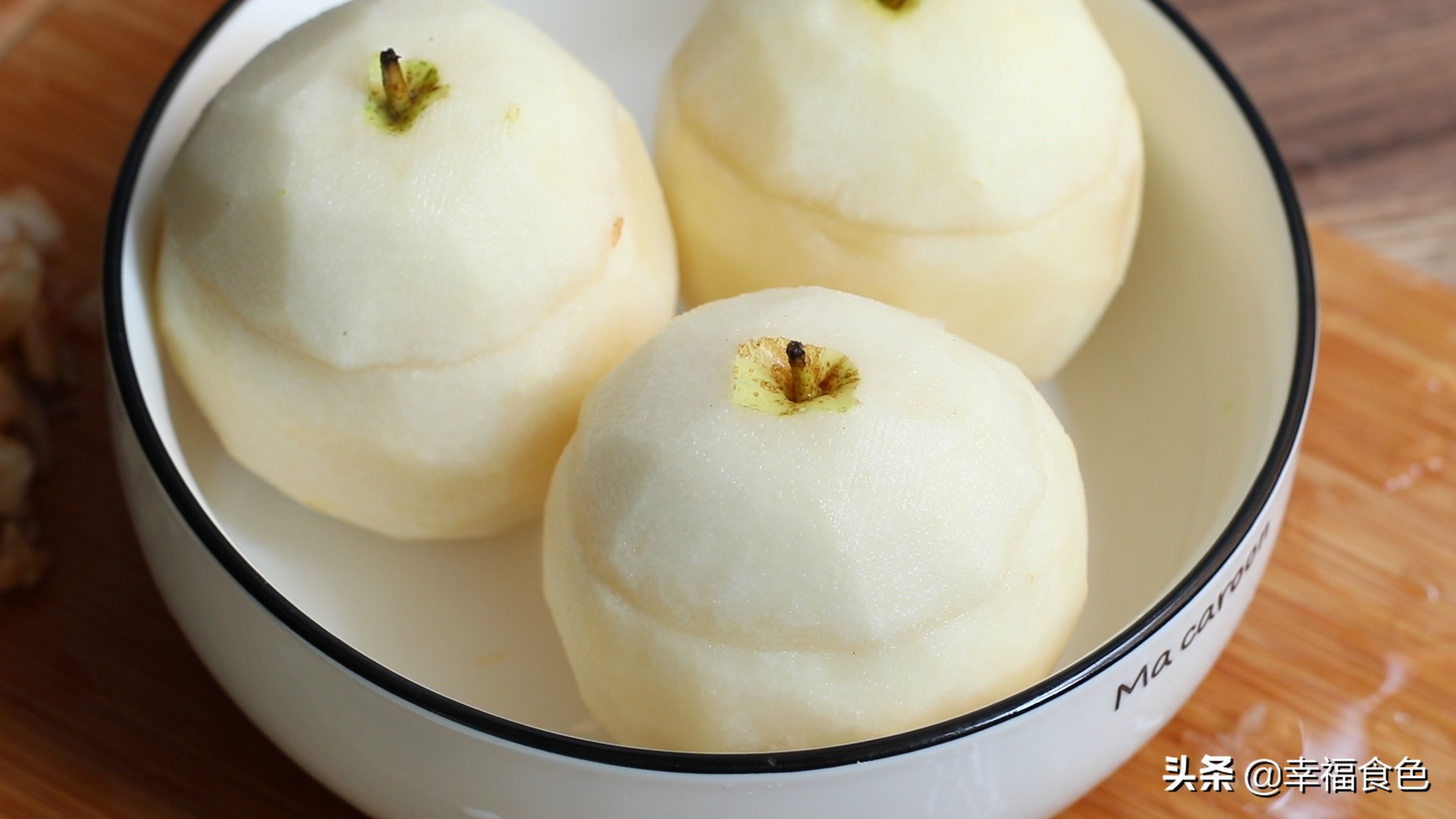 不用锅的冰糖雪梨怎么做,煮冰糖雪梨的正确做法视频