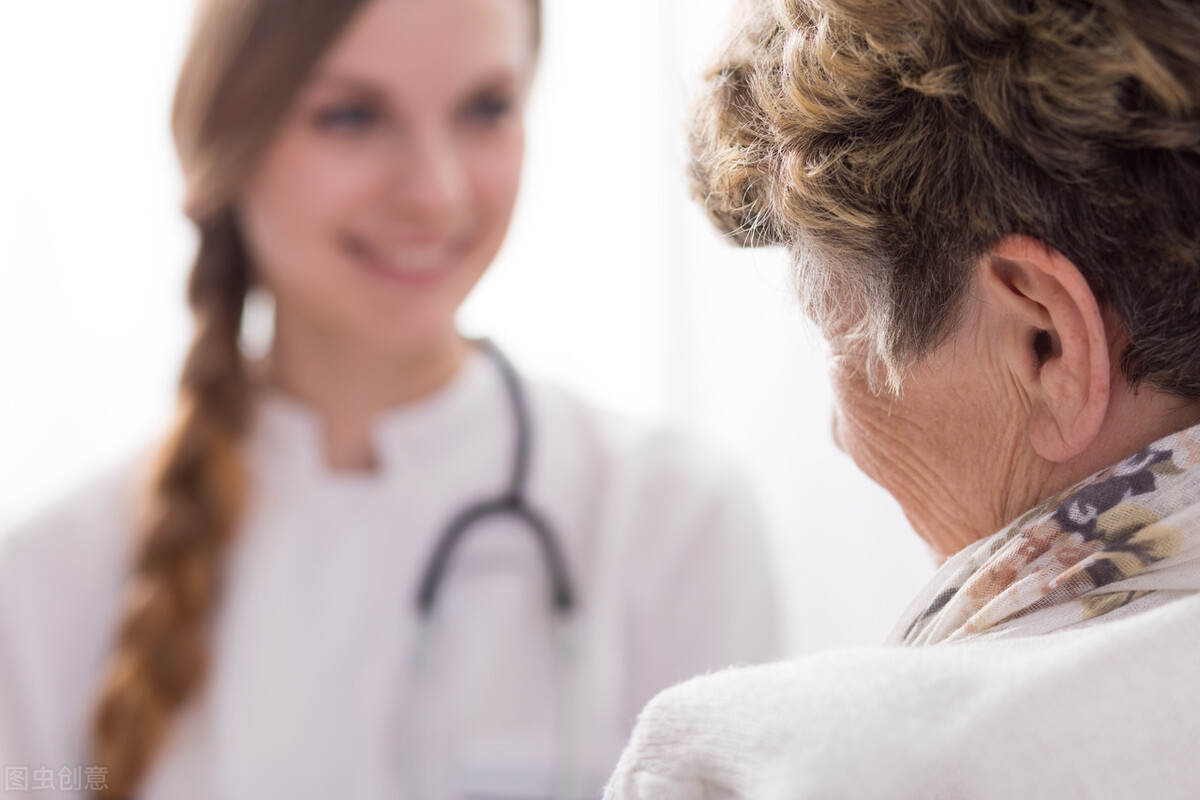 尿道里面有脏物怎么清理,尿路造口人有异味怎么办