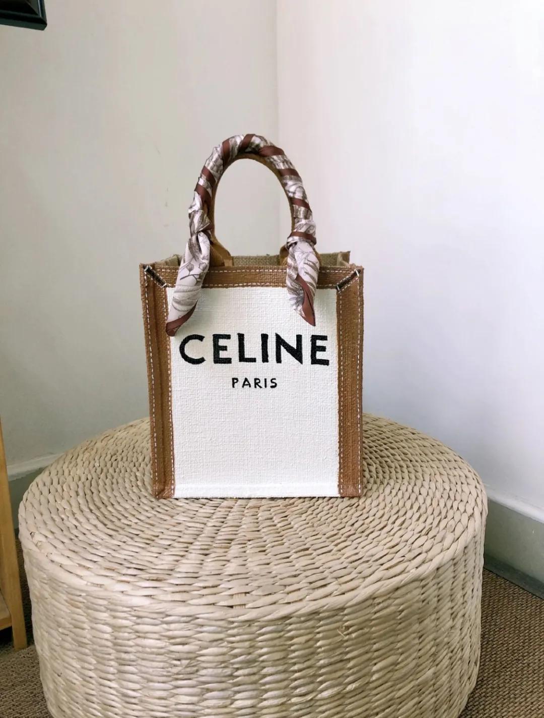 买了一大堆便宜包包,买了一个包回来发现包里有钱