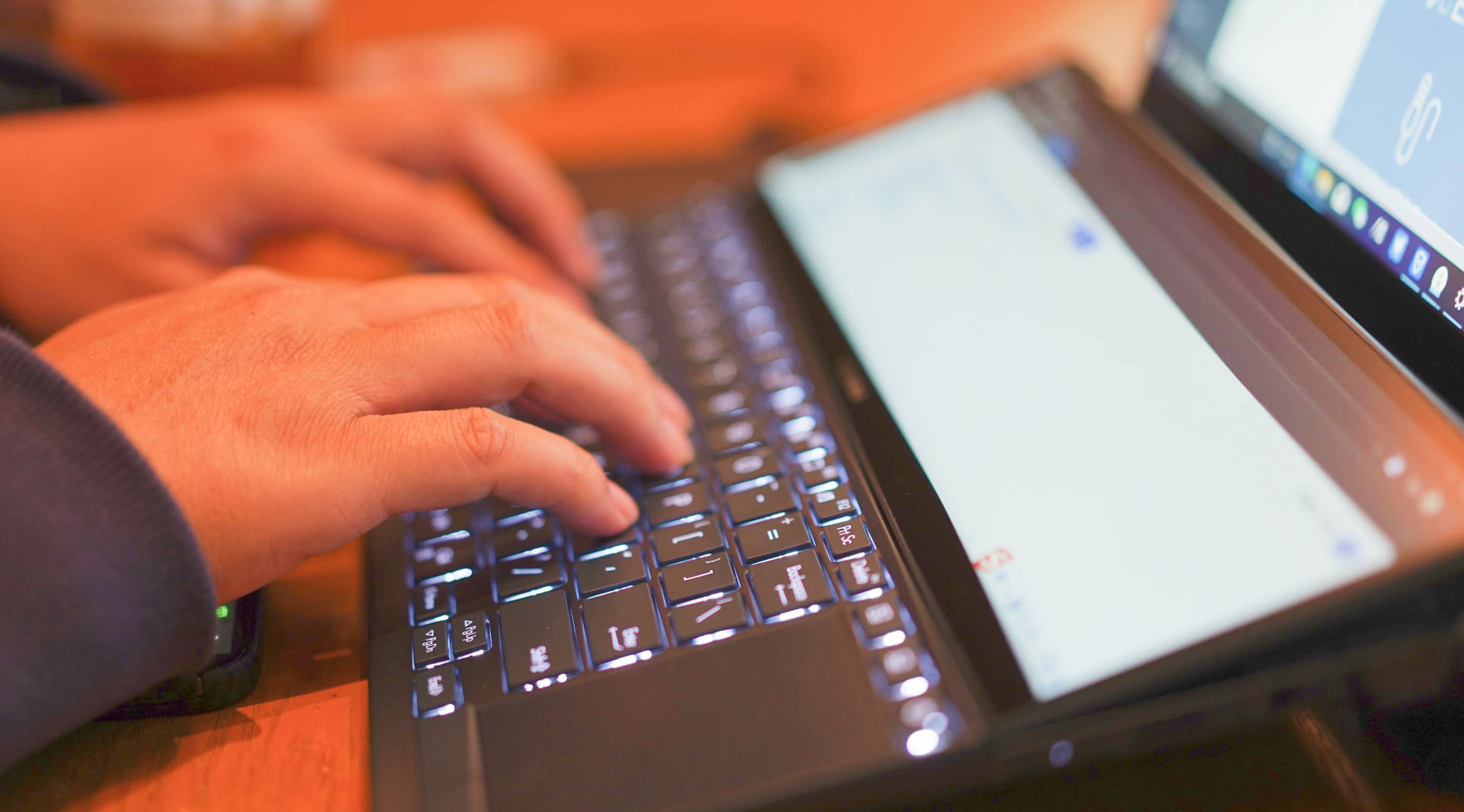 华硕灵耀x双屏笔记本到底怎么用,华硕灵耀x双屏笔记本评测