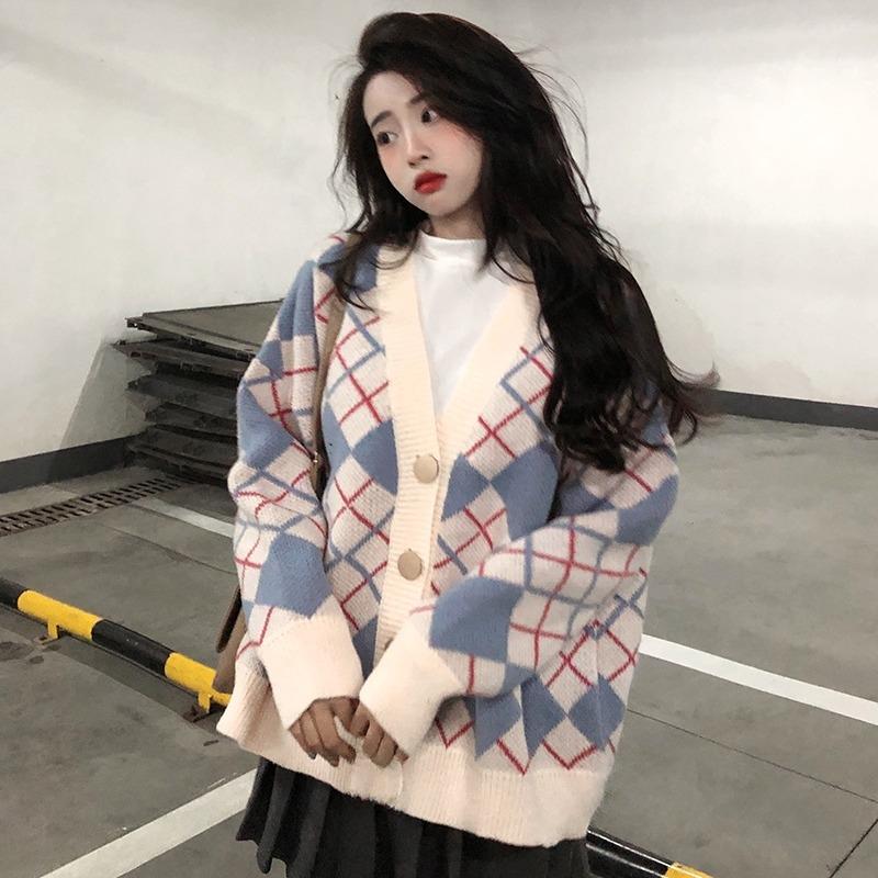 今年最火的毛衣开衫不对称,今年最流行十款毛衣开衫