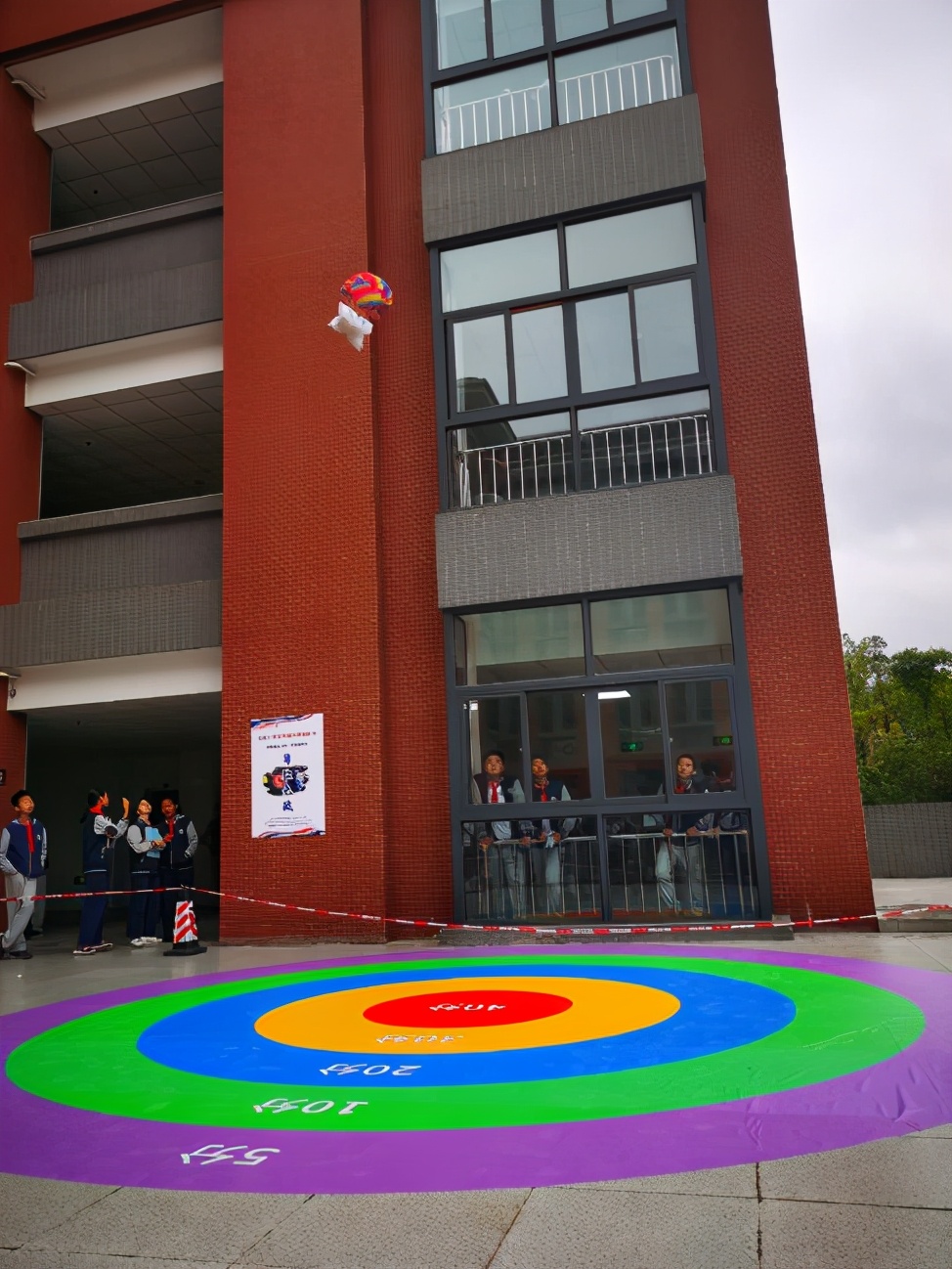 筑梦AI,智竞未来——天府七中科创体育节之科技活动回顾