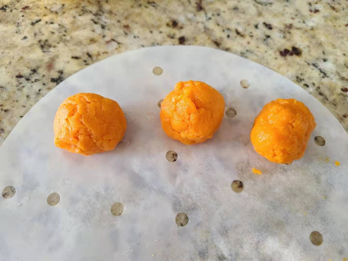 栗子豆沙奶黄椰香酥皮月饼,拉丝麻薯酥皮月饼的奶黄怎么做