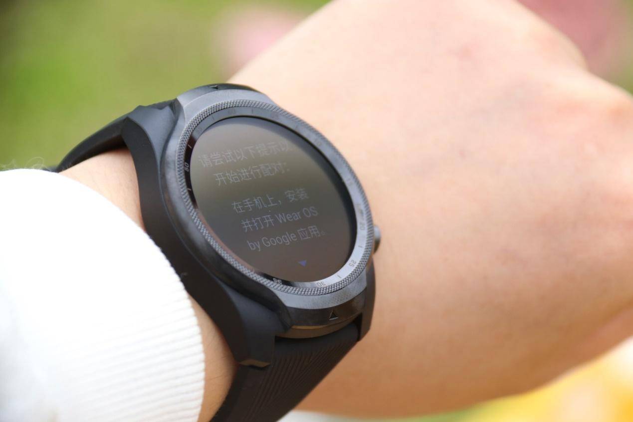 ticwatch蓝牙版手表介绍,ticwatch手表刚拿到怎样使用