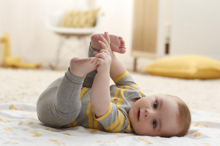 孩子抵抗力差老是感冒发烧怎么办,孩子经常发烧抵抗力差吃什么好